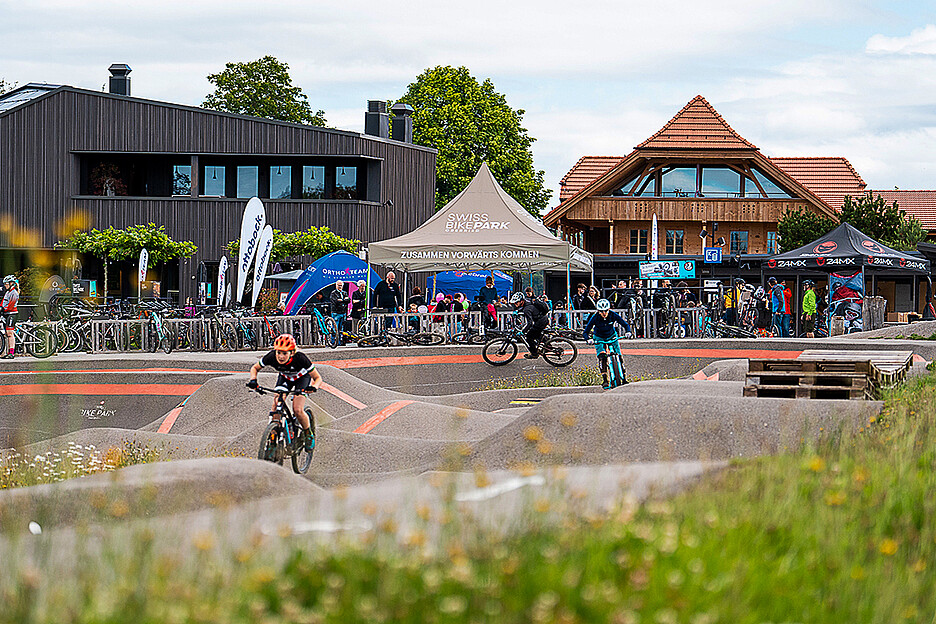 Plus de 600 enfants de toute la Suisse ont participé au MyBikeDay, qui s’est déroulé au Swiss Bike Park.