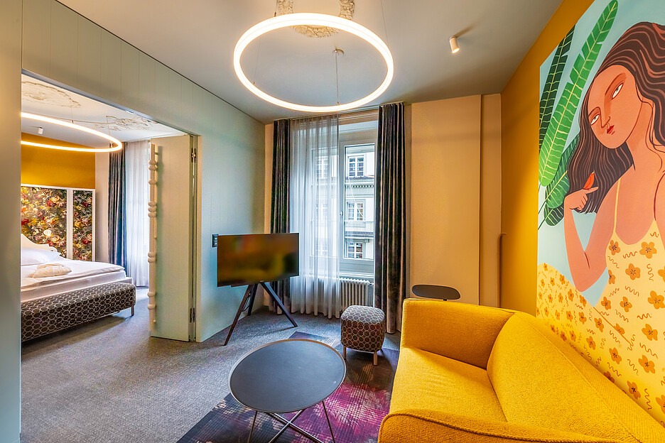 Les chambres d’hôtel de catégories différentes sont décorées avec beaucoup de charme.