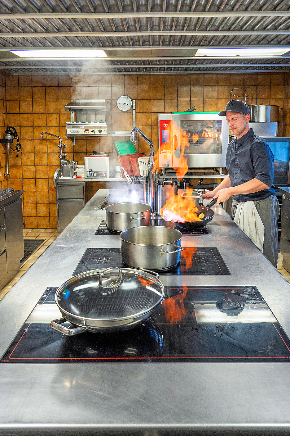 Il brûle de passion pour son métier: Kevin Bracher, la tête froide, en train de pratiquer sa passion.