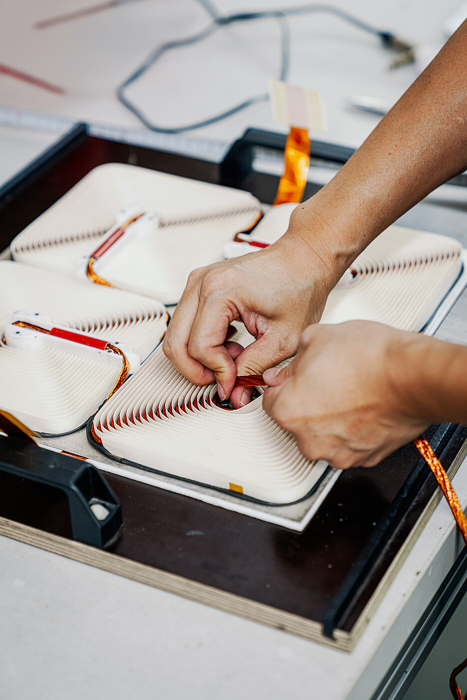 Une compétence clé de Menu System: les bobines d‘induction sont enroulées sur place.