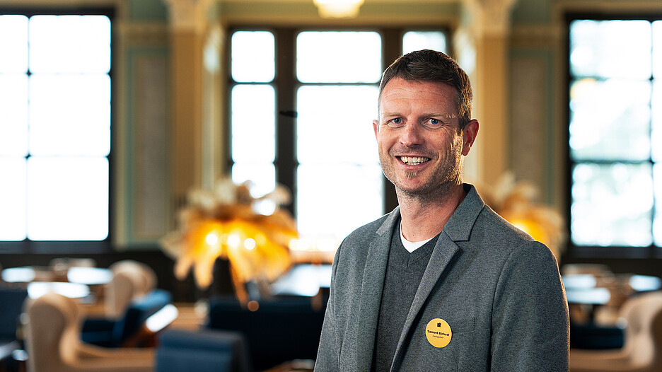 L‘hôte Samuel Bichsel est convaincu que sa solution TV sera encore à la pointe de la technologie demain.