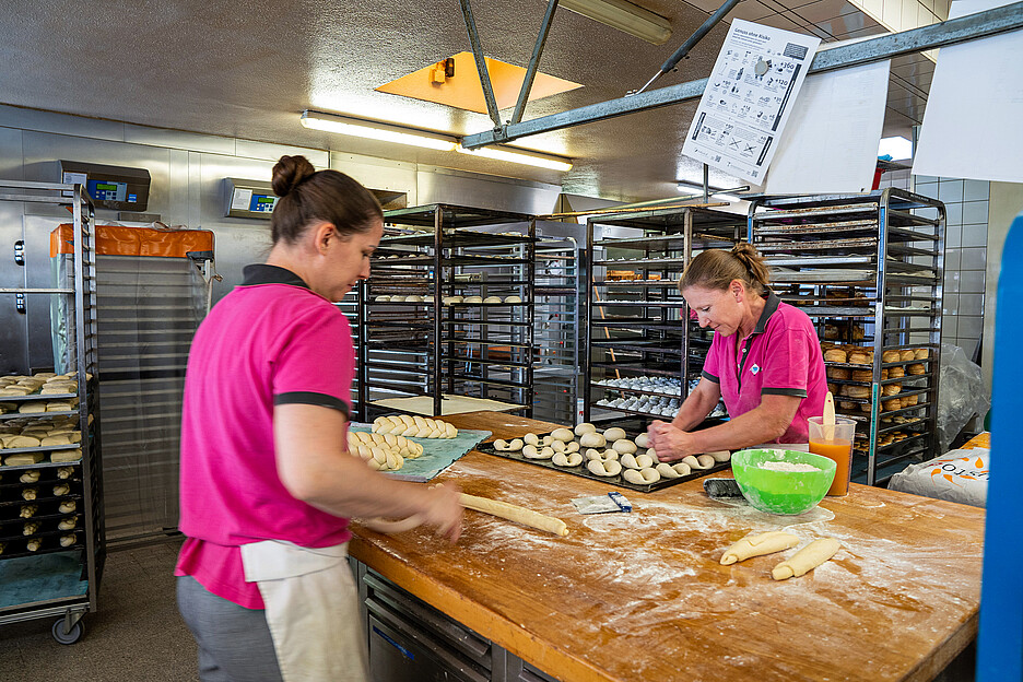 Pour la fabrication de ses pains, le Café Knaus renonce à toute levure inutile et donne à ses pâtes le temps de faire une pause particulièrement longue en compensation.